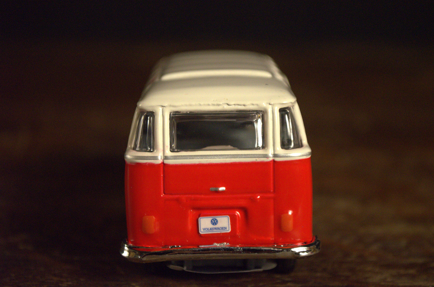 Red Volkswagen Van Samba Die Cast 1/40 Scale