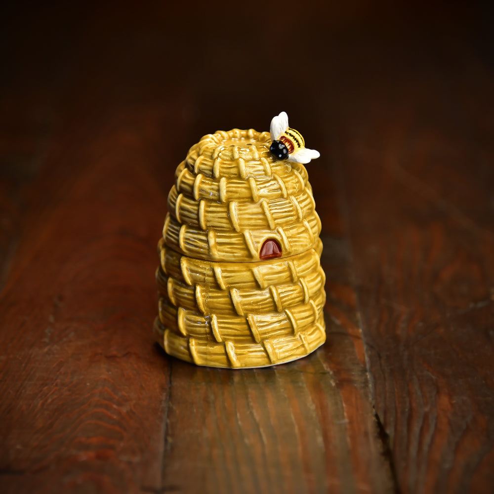Beehive Salt-n-Pepper Shaker