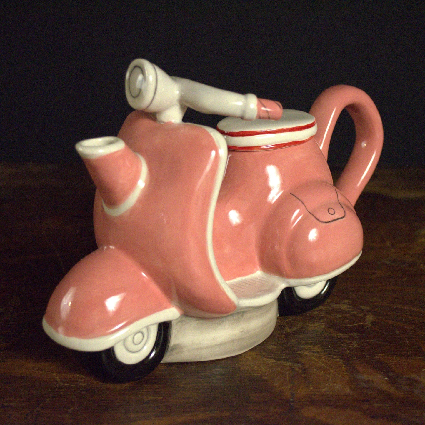 Italian Scooter Teapot aschwab
