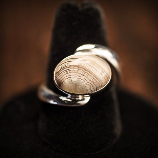 Oval Design Crazy Lace Agate Ring